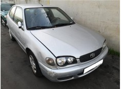toyota corolla (e11) del año 2000