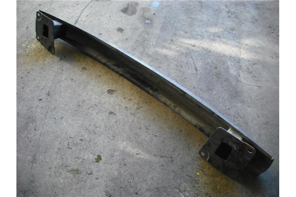 Recambio de refuerzo paragolpes para volkswagen polo iv (9n1) 1.4 tdi referencia OEM IAM 6Q0807557A  