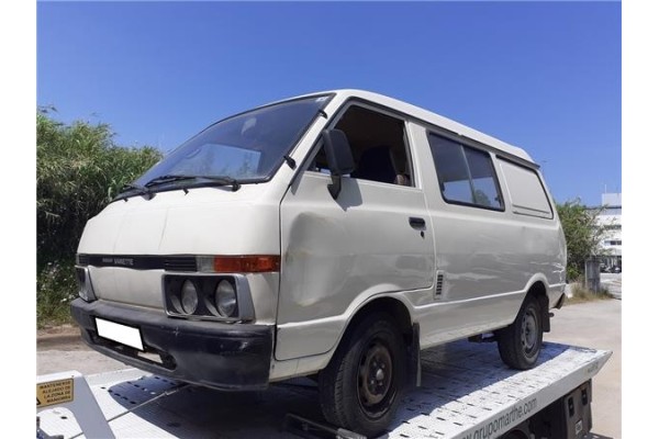 nissan vanette   (c 220) del año 