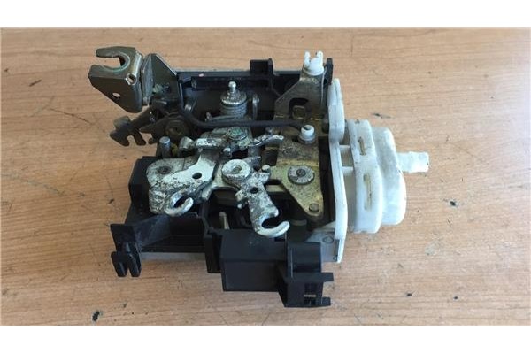 Recambio de cierre electromagnetico delantero izquierdo para audi a4 berlina (b5)(1994) 1.6 [1,6 ltr. - 74 kw] referencia OEM IA