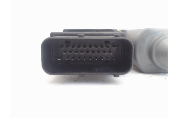 Recambio de motor elevalunas delantero derecho para volkswagen golf iv berlina (1j1) 1.9 tdi referencia OEM IAM 1c1959802a  (1C1 Recambio de motor elevalunas delantero derecho para volkswagen golf iv berlina (1j1) 1.9 tdi referencia OEM IAM 1c1959802a  (1C1