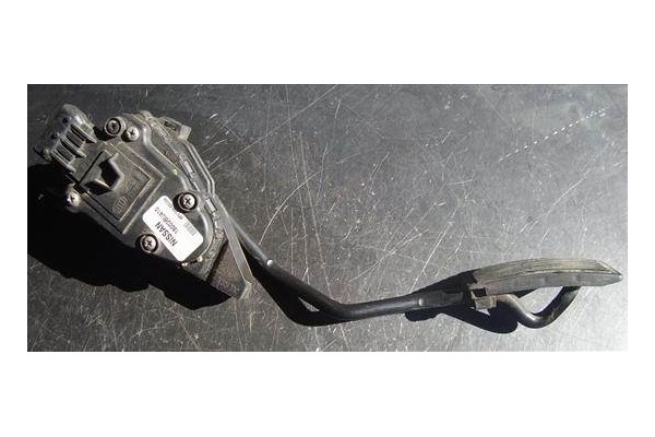 Recambio de pedal acelerador para nissan almera tino (v10m) 2.2 di referencia OEM IAM 18002BU410  