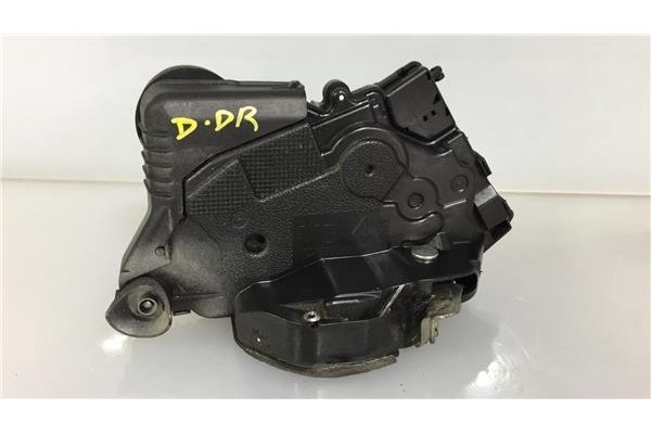 Recambio de cierre electromagnetico delantero derecho para toyota yaris (ksp9/scp9/nlp9)(2005) 1.3 vvt-i referencia OEM IAM   