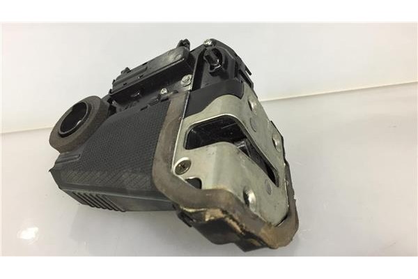 Recambio de cierre electromagnetico trasero izquierdo para toyota yaris (ksp9/scp9/nlp9)(2005) 1.3 vvt-i referencia OEM IAM   