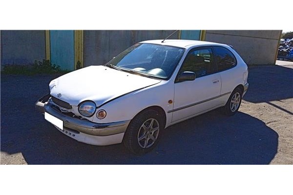 toyota corolla (e11) del año 1999
