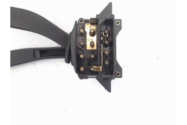 Recambio de mando limpiaparabrisas para ford sierra fastback (gbc) 2.3 referencia OEM IAM 6096401  