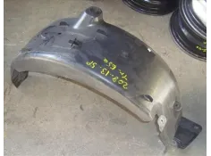 Recambio de protector pase rueda trasero izquierdo para peugeot 208 1.2 access referencia OEM IAM 9673769280  