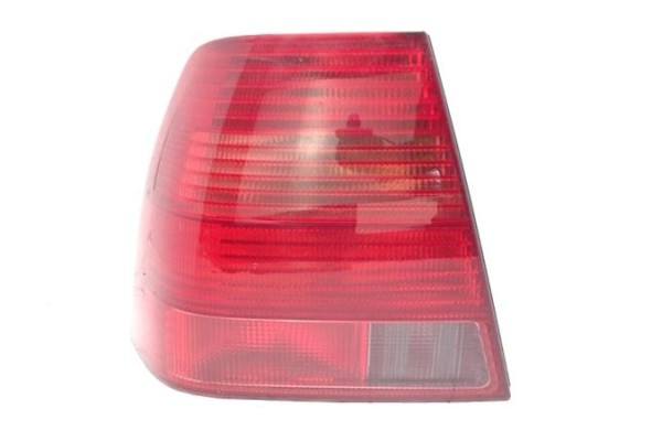 Recambio de piloto trasero izquierdo para volkswagen bora berlina (1j2) referencia OEM IAM 1J5945095AC 1J5945111AC 