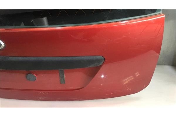 Recambio de porton trasero para ford focus berlina (cap) 1.8 ghia referencia OEM IAM 1487316  