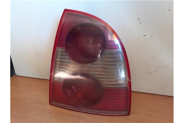 Recambio de piloto trasero derecho para volkswagen passat berlina (3b3) 1.9 edition referencia OEM IAM 3B5945096AE  