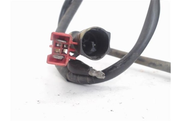 Recambio de cierre electromagnetico trasero izquierdo para ford sierra fastback (gbc) 2.3 referencia OEM IAM 6141069  