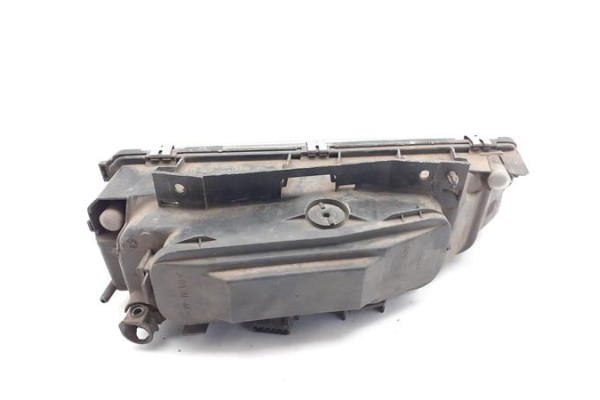 Recambio de faro delantero izquierdo para citroen xantia berlina referencia OEM IAM 6204R9  