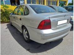 opel vectra b berlina del año 2000
