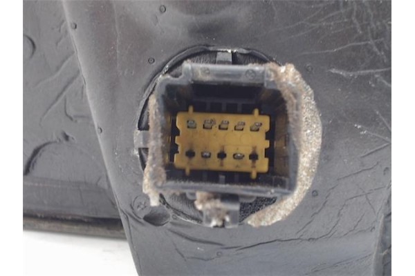 Recambio de retrovisor electrico izquierdo para renault megane ii berlina 5p referencia OEM IAM 8200219925  