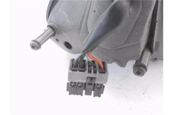 Recambio de retrovisor electrico derecho para citroen xsara berlina 1.6 attraction referencia OEM IAM 9636882877  