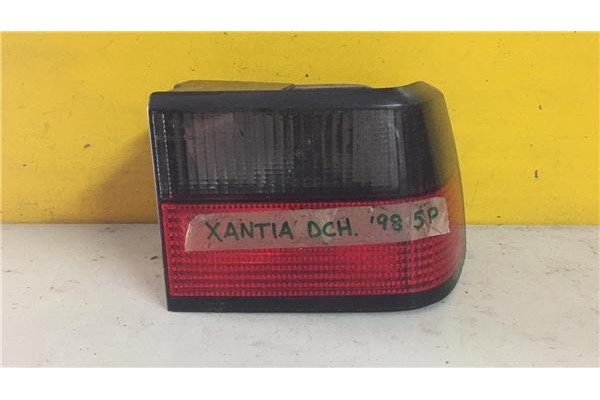 Recambio de piloto trasero derecho para citroen xantia berlina (1998) 1.6 sx [1,6 ltr. - 65 kw] referencia OEM IAM   