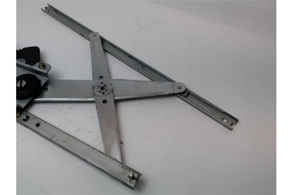 Recambio de mecanismo elevalunas delantero izquierdo para daewoo kalos 1.4 sport referencia OEM IAM 96541737  