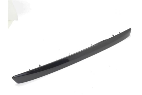 Recambio de moldura porton trasero para saab 9-3 berlina 1.9 tid referencia OEM IAM 12786790  