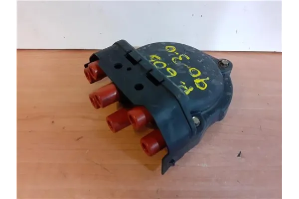 Recambio de tapa delco para peugeot 605 3.0 2.4 sv referencia OEM IAM 7700267728  