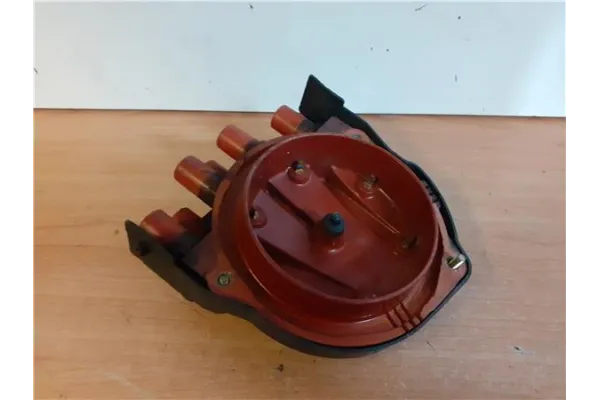 Recambio de tapa delco para peugeot 605 3.0 2.4 sv referencia OEM IAM 7700267728  