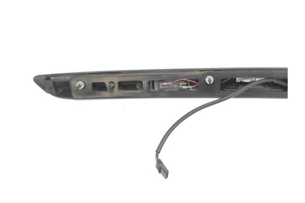 Recambio de moldura porton trasero para saab 9-3 berlina 1.9 tid referencia OEM IAM 12786790  