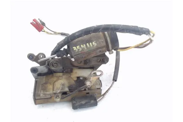Recambio de cierre electromagnetico trasero derecho para ford sierra fastback (gbc) 2.3 referencia OEM IAM 6141067  