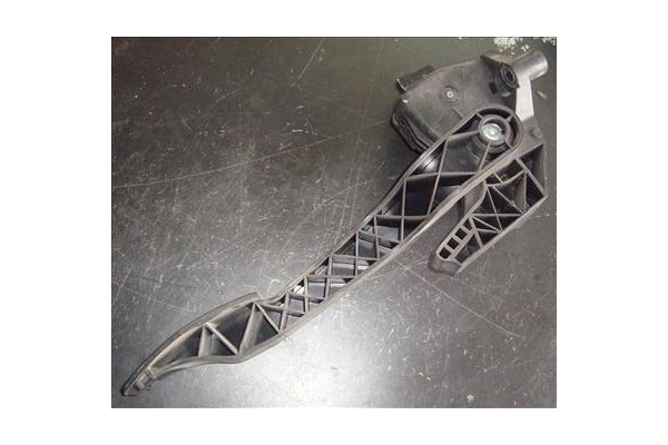Recambio de pedal acelerador para opel combo furgón/ranchera familiar 1.3 cdti 16v referencia OEM IAM 9129423 6PV00811000 