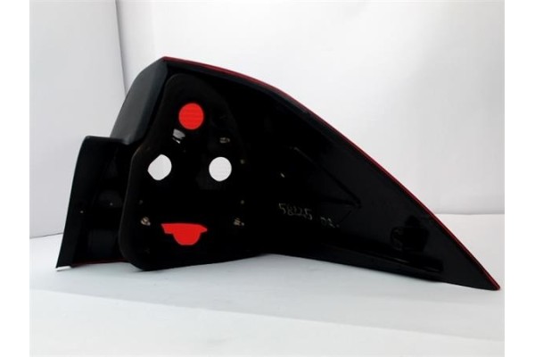 Recambio de piloto trasero izquierdo para renault megane ii sedán (lm0/1_) 1.5 dci referencia OEM IAM 8200142682  