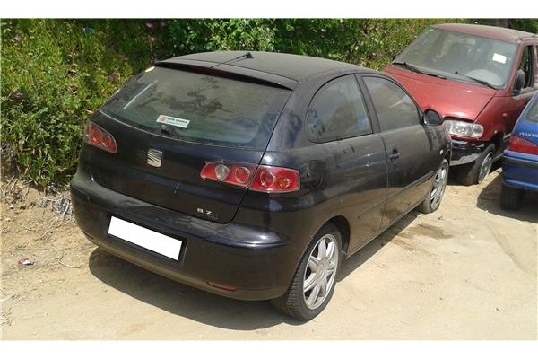 seat ibiza (6l1) del año 2002