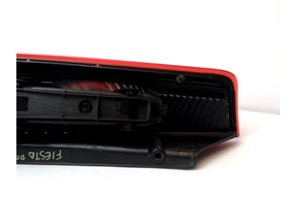 Recambio de piloto trasero derecho para ford fiesta v (jh_, jd_) 1.4 16v referencia OEM IAM 2S6113N004 392450 