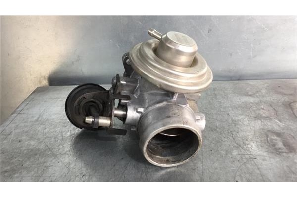 Recambio de egr para volkswagen golf iv berlina (1j1) 1.9 tdi referencia OEM IAM 038129637B  
