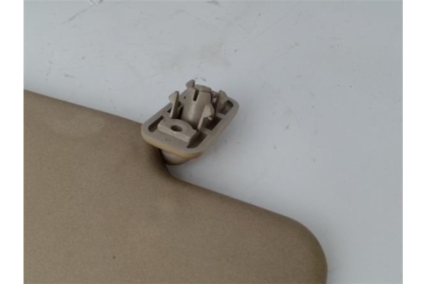 Recambio de parasol izquierdo para opel combo furgón/ranchera familiar 1.3 cdti 16v referencia OEM IAM 1437567  