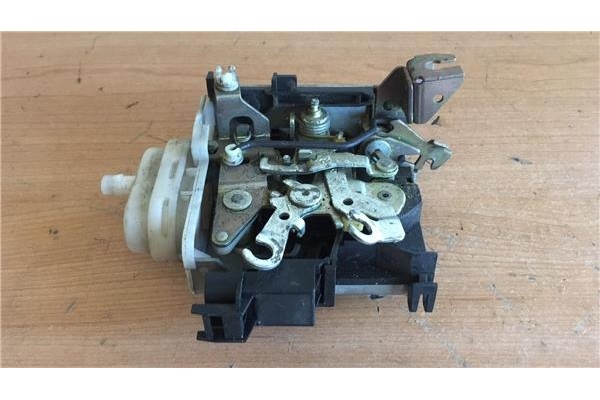 Recambio de cierre electromagnetico delantero derecho para audi a3 (8l)(1996) 1.8 ambition [1,8 ltr. - 92 kw 20v] referencia OEM