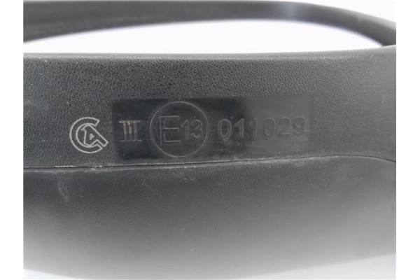 Recambio de retrovisor izquierdo para nissan micra (k12e) 1.2 16v referencia OEM IAM E13011029  