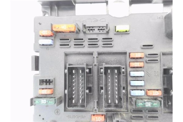 Recambio de caja fusibles/rele para peugeot 206 1.6 xs referencia OEM IAM 9657608780  