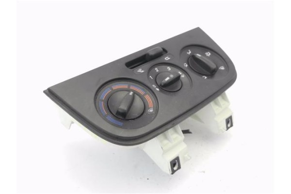 Recambio de mandos calefaccion / a.a. para peugeot bipper 1.4 básico referencia OEM IAM 6490K4 1684870780 