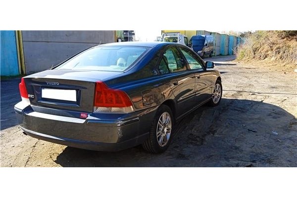 volvo s60 berlina del año 2008