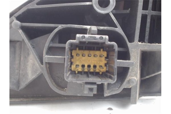 Recambio de retrovisor electrico derecho para renault megane ii berlina 5p referencia OEM IAM   