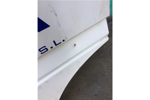 Recambio de puerta delantero derecha para volkswagen lt35 2.8 tdi referencia OEM IAM   