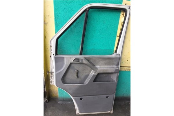 Recambio de puerta delantero derecha para volkswagen lt35 2.8 tdi referencia OEM IAM   