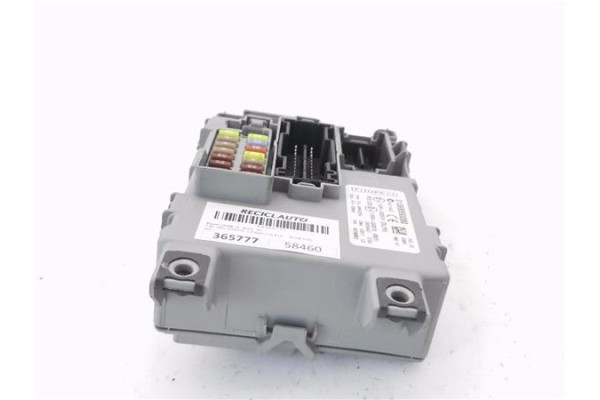 Recambio de caja fusibles/rele para peugeot bipper 1.4 básico referencia OEM IAM 1368890080  