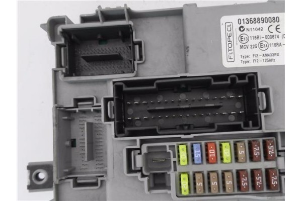 Recambio de caja fusibles/rele para peugeot bipper 1.4 básico referencia OEM IAM 1368890080  