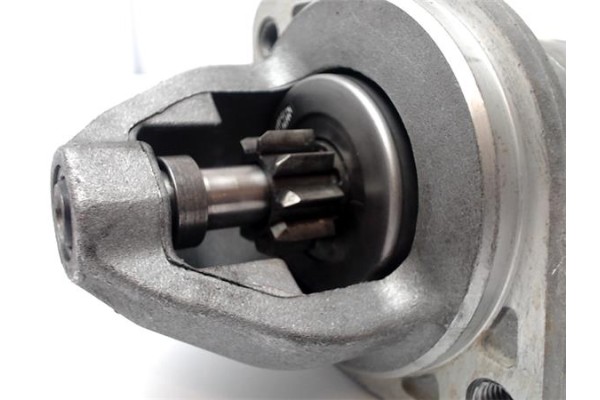 Recambio de motor arranque para mercedes-benz clase c (bm 203) sportcoupe 2.0 c 180 (203.735) referencia OEM IAM A0051513401  