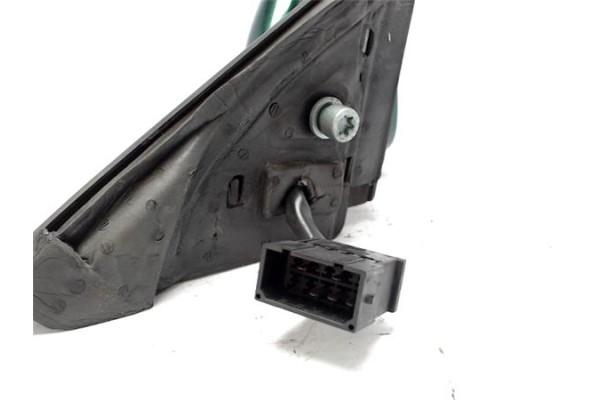 Recambio de retrovisor electrico derecho para audi a3 (8l) referencia OEM IAM   