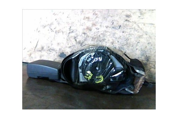 Recambio de juego cinturones trasero para opel combo furgón/ranchera familiar 1.3 cdti 16v referencia OEM IAM   