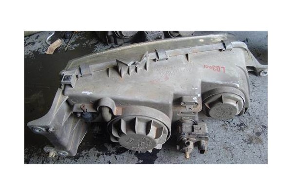 Recambio de faro delantero izquierdo para hyundai h-1 furgón 2.5 td referencia OEM IAM 921064A020  