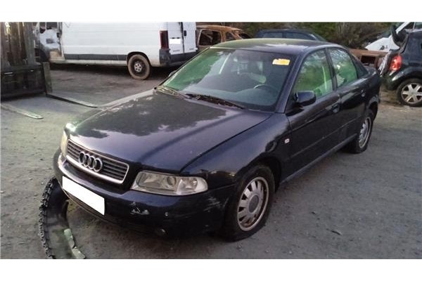 AUDI A4 BERLINA (B5)