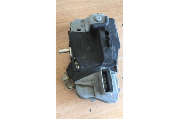 Recambio de cierre electromagnetico delantero izquierdo para citroen xsara picasso 2.0 hdi vivace referencia OEM IAM   