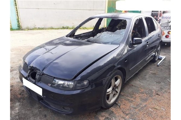 seat leon (1m1)(11.1999) del año 