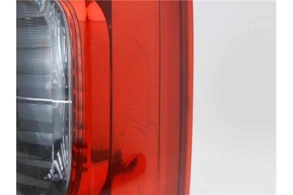 Recambio de piloto trasero derecho para peugeot bipper 1.4 básico referencia OEM IAM 01353205080E  